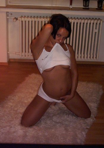 Проститутка Яна Брюнетка c 2 размером груди у метро Удельная СПб Фото - 3