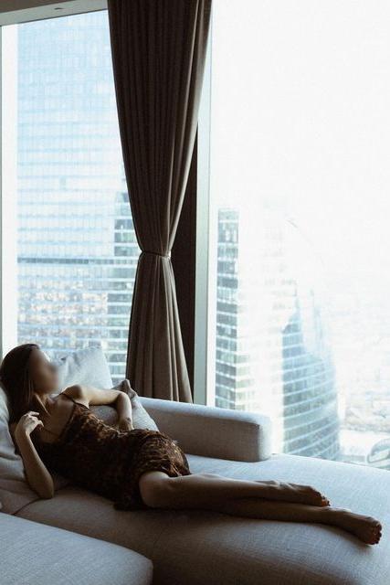 Проститутка Соня Брюнетка c 4 размером груди у метро Площадь Восстания СПб Фото - 2