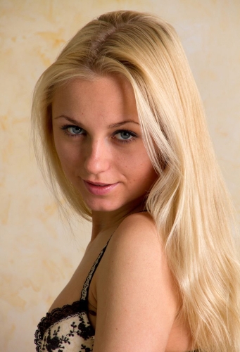 Путана Влада Блондинка c 2 размером груди у метро Проспект Большевиков Санкт-Петербург Фото - 4