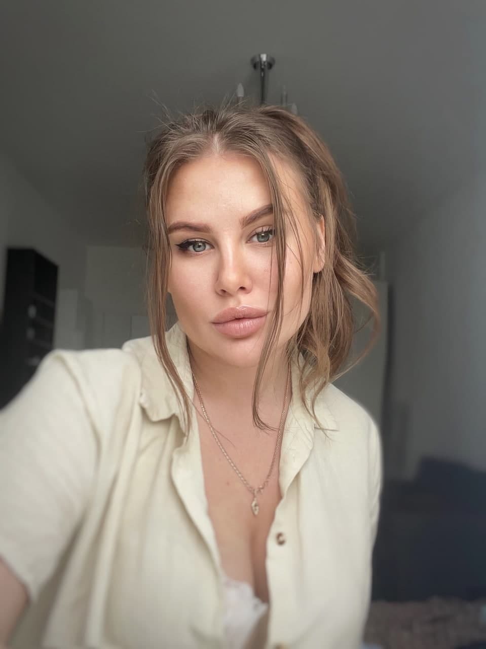 Проститутка Юля Русая c 4 размером груди у метро Волковская СПб Фото - 4