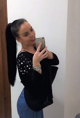 Проститутка Вика Брюнетка c 2 размером груди у метро Василеостровская СПб Фото - 2