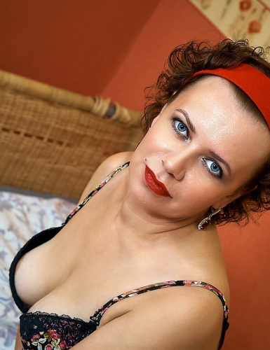 Проститутка индивидуалка Лариса Шатенка c 3 размером груди у метро Площадь Ленина СПб Фото - 5