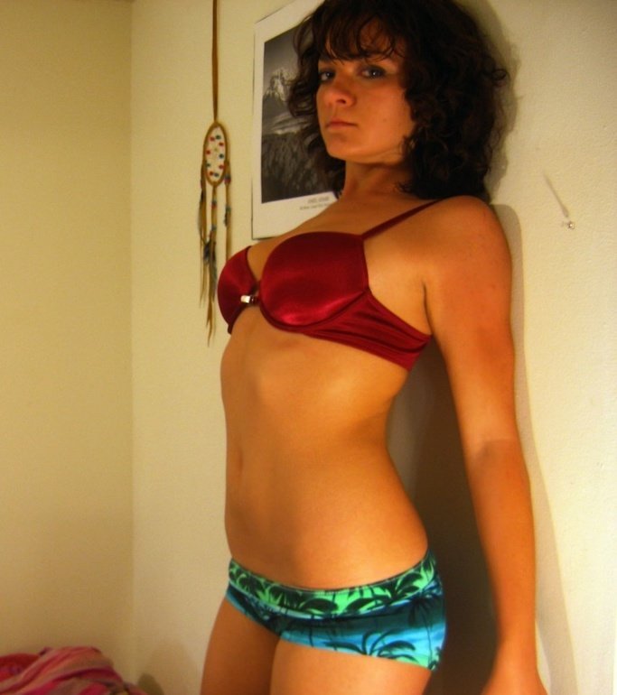 Путана Оленька Шатенка c 2 размером груди у метро Достоевская Санкт-Петербург Фото - 2