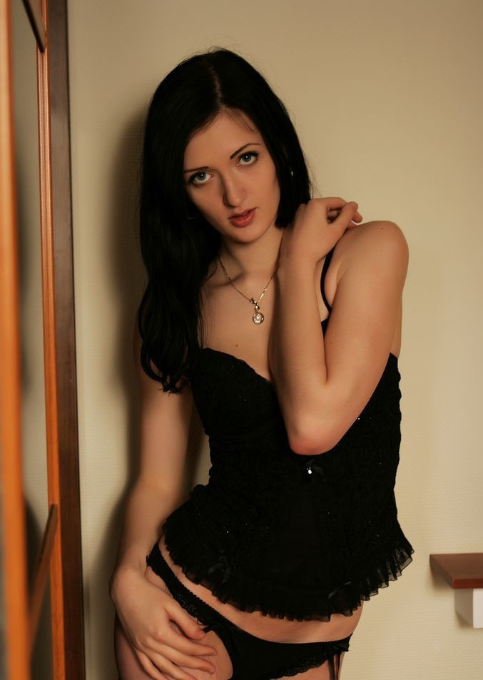 Проститутка Наташа Шатенка c 2 размером груди у метро Площадь Восстания СПб Фото - 4