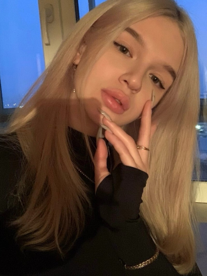 Проститутка Оля Блондинка c 3 размером груди у метро Шушары СПб Фото - 2