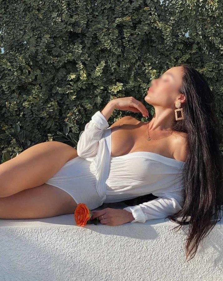 Путана Карина Брюнетка c 1 размером груди у метро Беговая Санкт-Петербург Фото - 4