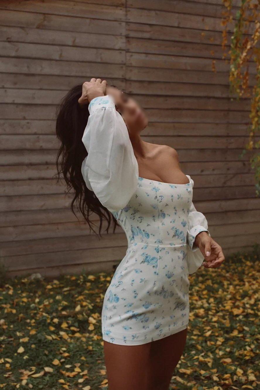 Индивидуалка Алиса Брюнетка c 4 размером груди у метро Проспект Большевиков Санкт-Петербург Фото - 2